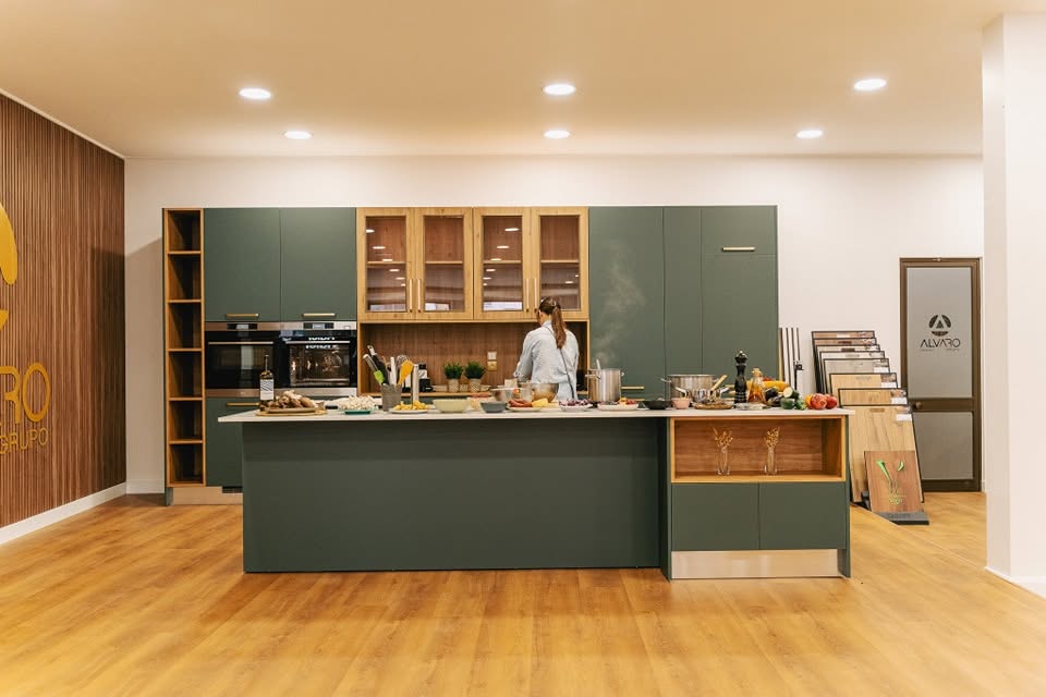 Cozinha em verde sálvia
